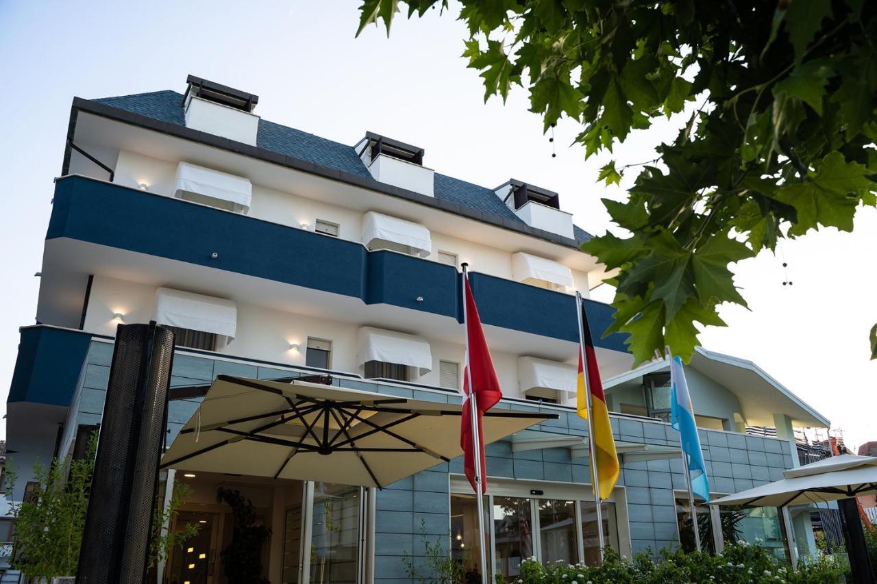 Hotel Mare Blu Francavilla Al Mare Esterno foto