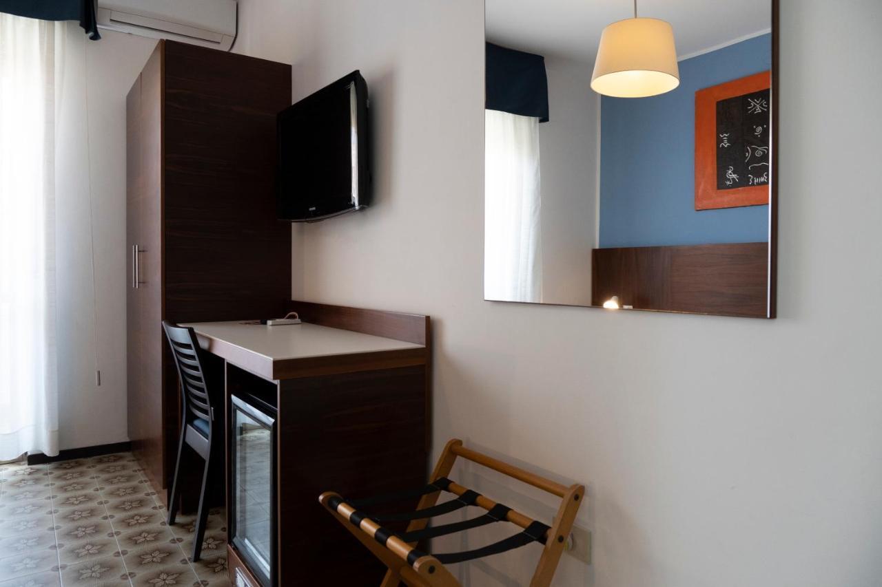 Hotel Mare Blu Francavilla Al Mare Esterno foto