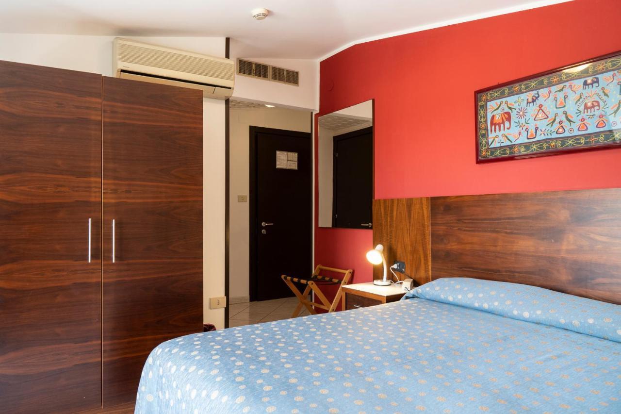 Hotel Mare Blu Francavilla Al Mare Esterno foto